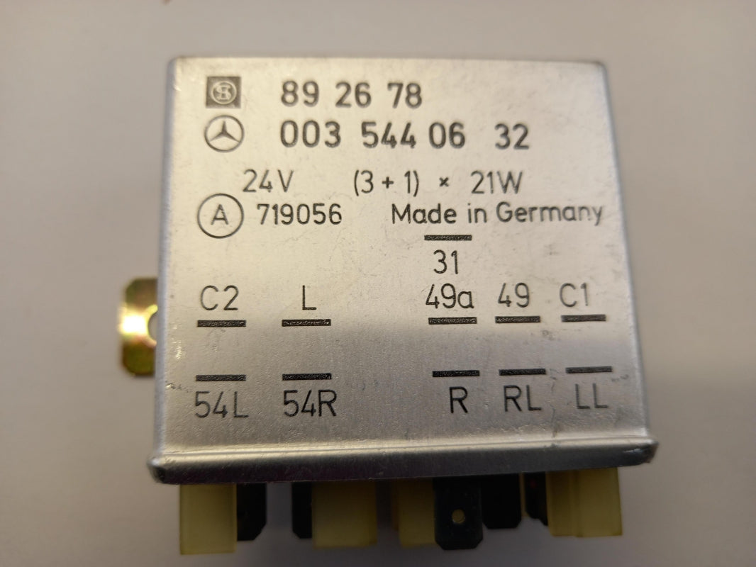 Original OE MERCEDES-BENZ relay A0035440632