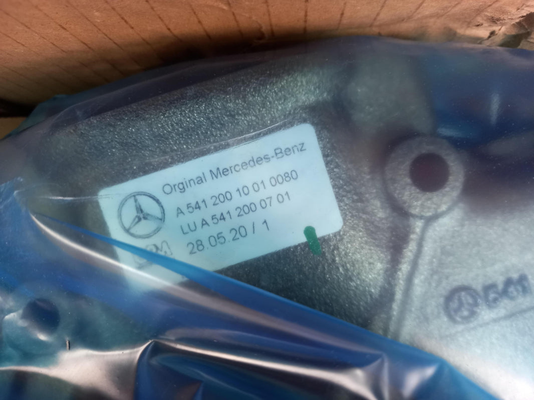 Original OE MERCEDES-BENZ Wasserpumpe A542200240180
