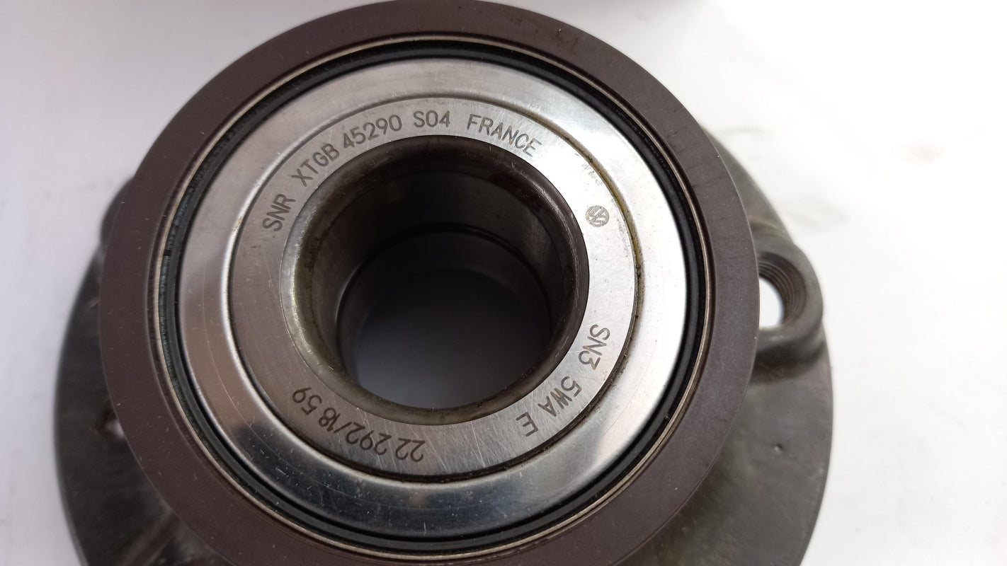 Original OE Volkswagen Radnabe 5WF501611A