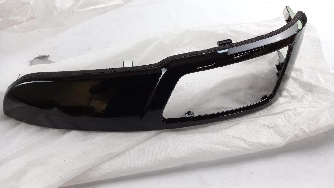 Original OE HYUNDAI/KIA center console part 847411P500EQ 
