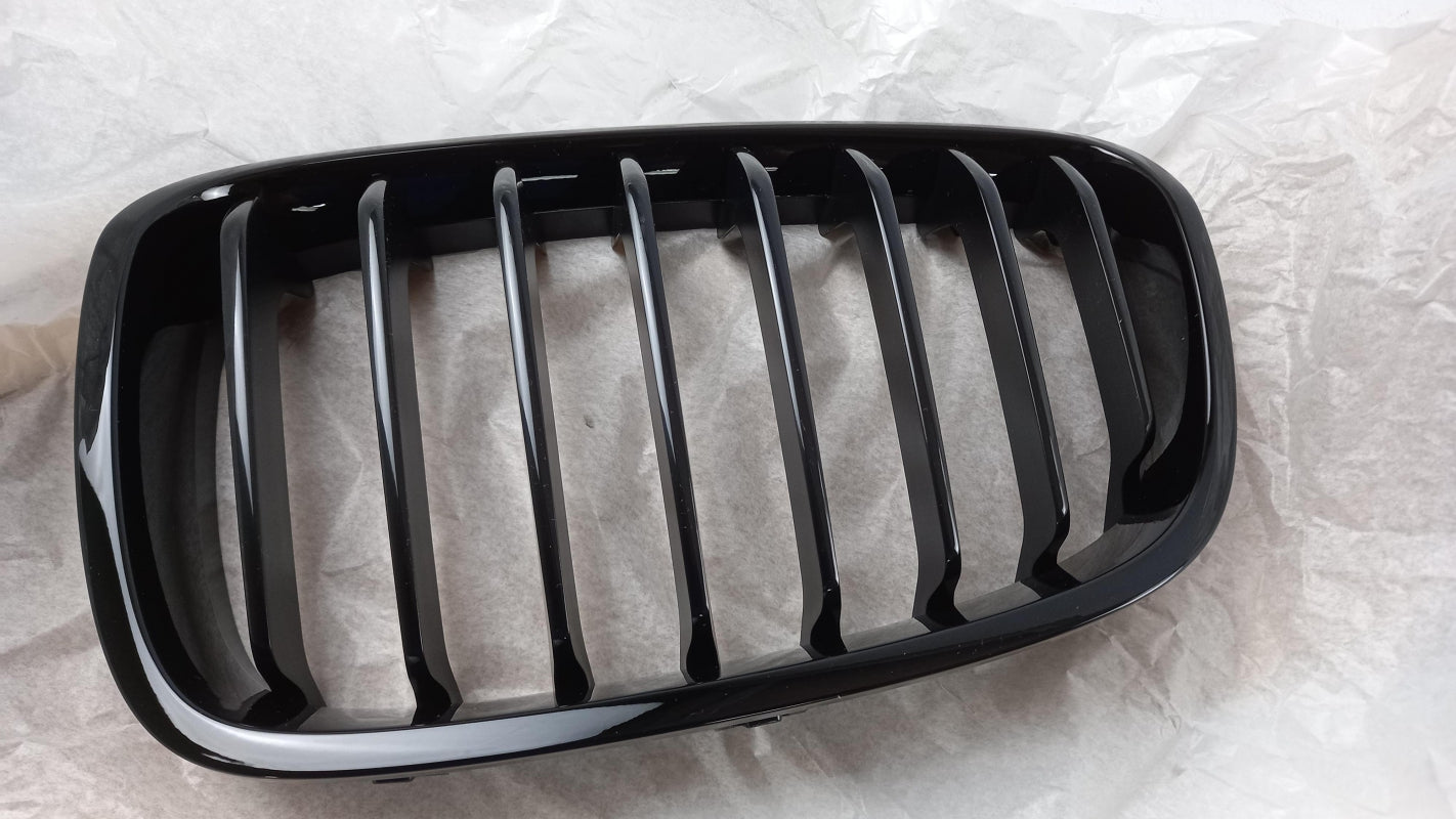 Original OE BMW Kühlergittereinsatz 51712240773