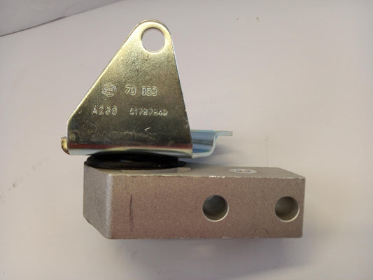 Original FIAT Panda Achsträger Lagerung Links 51787849