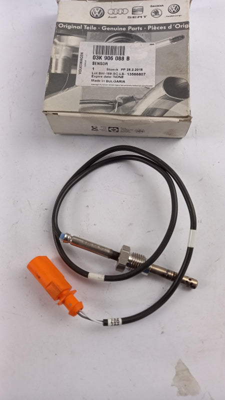 Original OE Volkswagen Abgastemperaturgeber 03K906088B