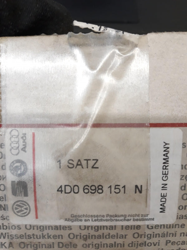 Original AUDI A6 II 1997-2004 A8 I 1994-2002 Bremsbeläge Satz Vorne 4D0698151N