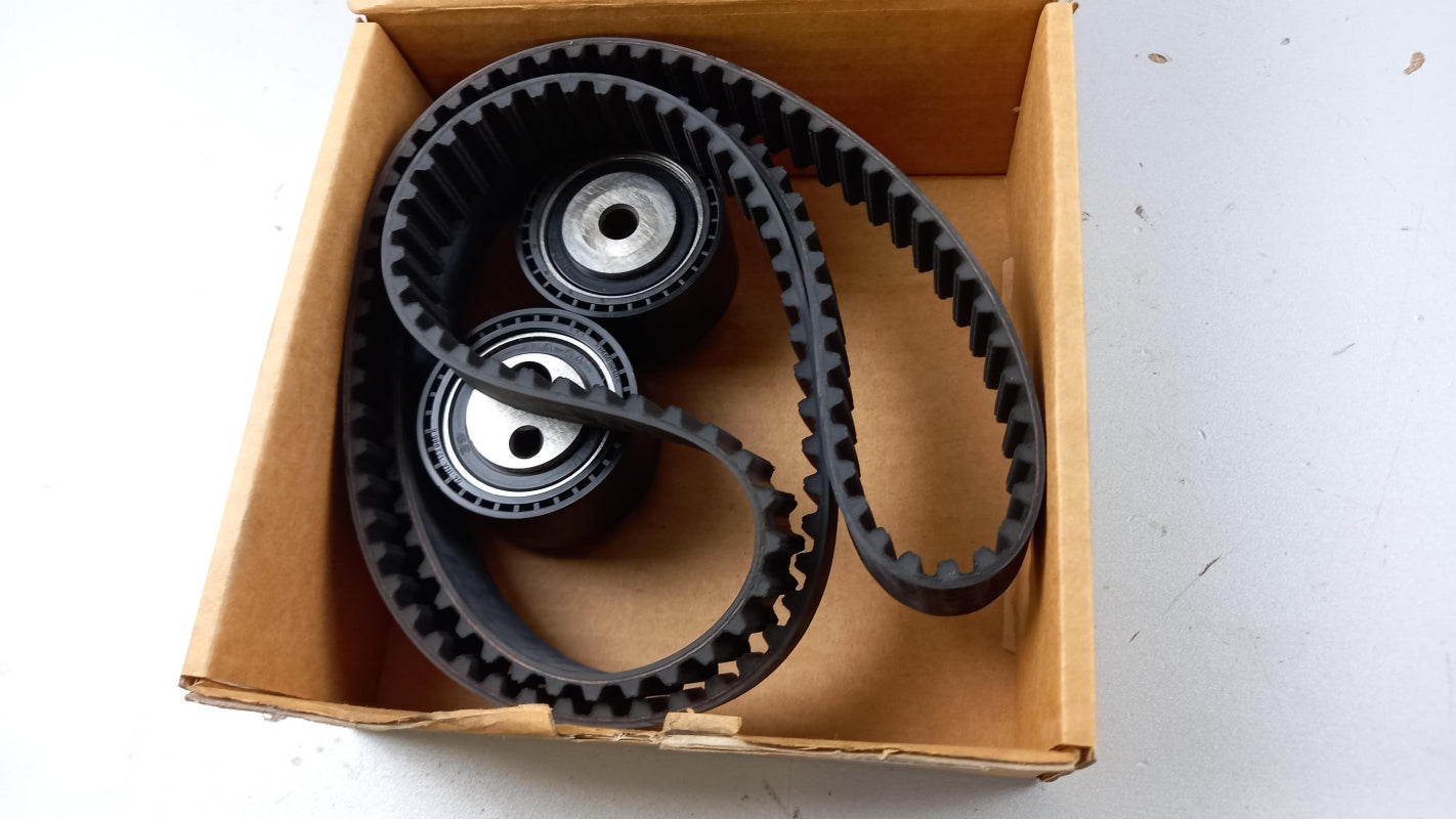 Original OE SUZUKI Zahnriemensatz 1276067J00000