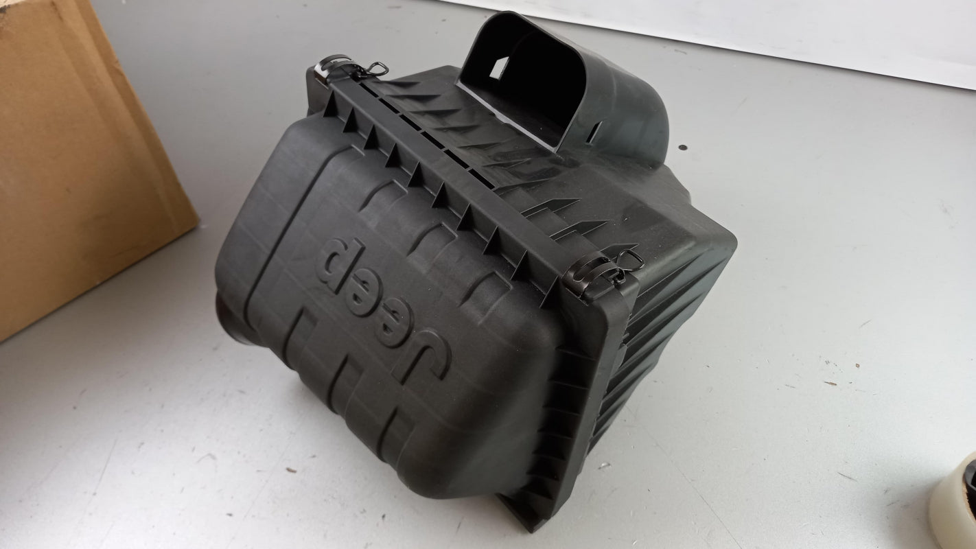 Original JEEP Cherokee 02-08 2.5 TD Luftfilterkasten K53013107AB