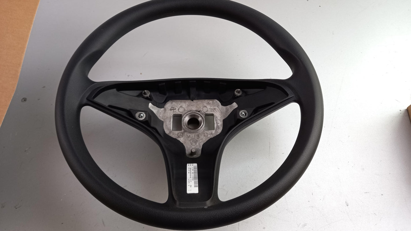 Original MERCEDES-BENZ W204 Lenkrad Leder A20446011039E64
