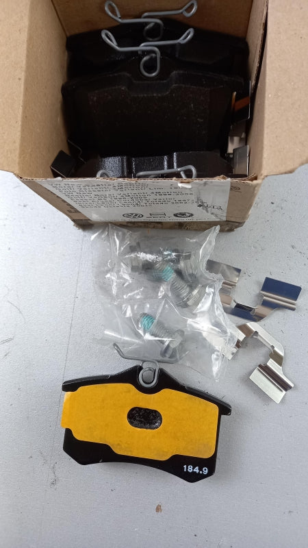 Original VW Beetle Golf Polo SKODA Fabia Octavia Bremsbeläge hinten JZW698451A