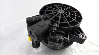 Original MERCEDES-BENZ A-klasse W177 X247 Kraftstofffilter A6540902300
