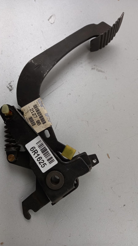 Original OE Peugeot Kupplungspedal 212786