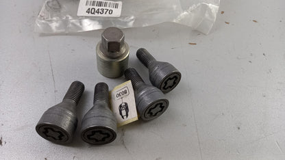 Original OE NISSAN Radmutter Satz KE40989946