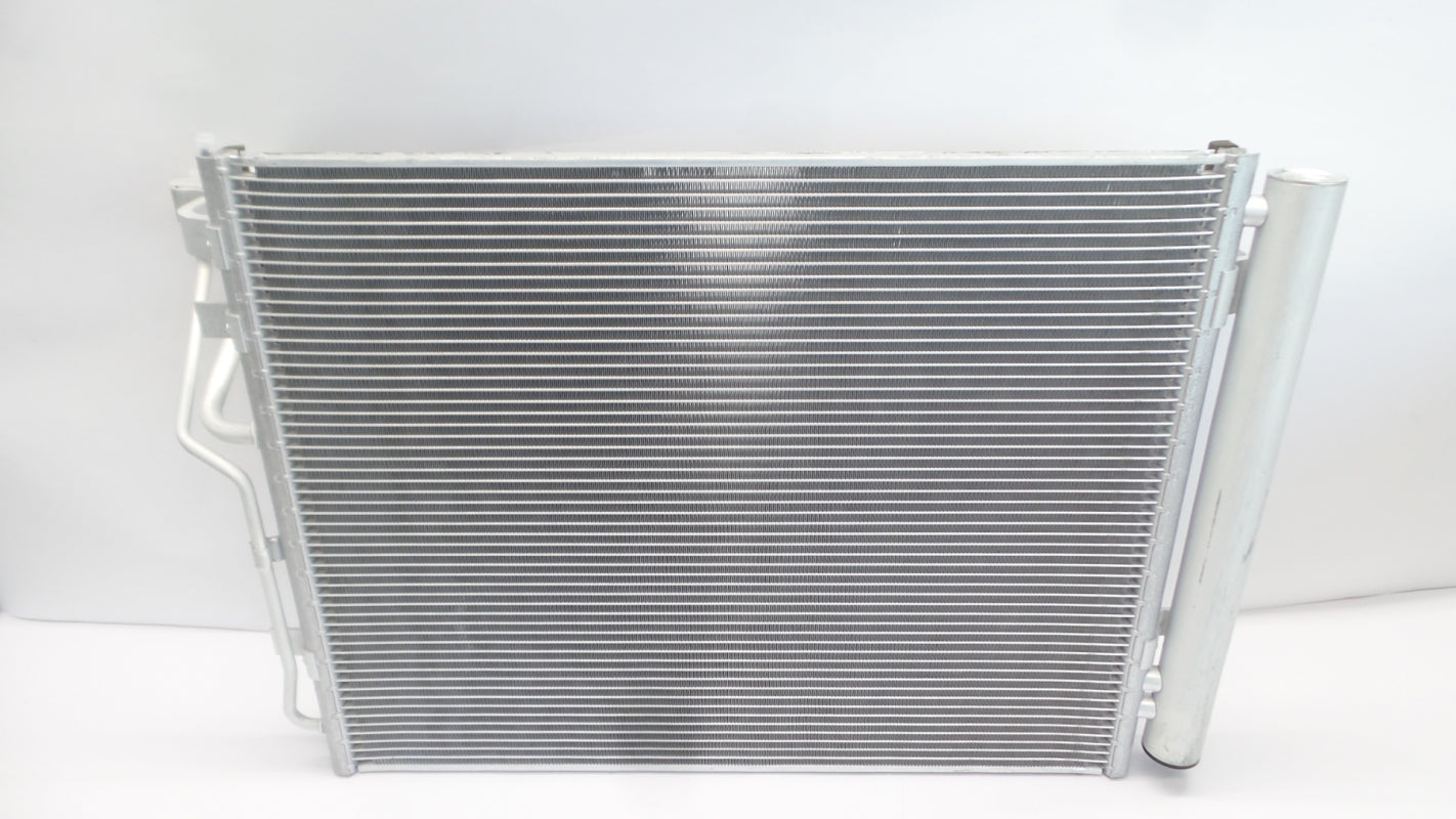 Original HYUNDAI Elantra i30 KIA Ceed Klimakondensator 976062L600