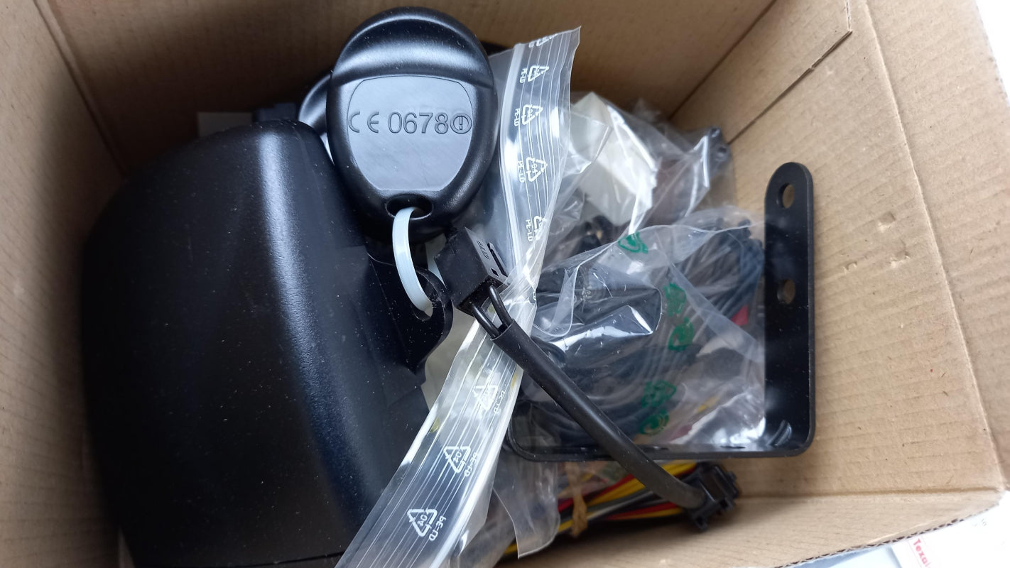 Original OE Peugeot alarm system 9471G2 