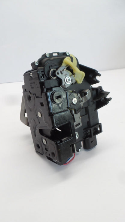 Original AUDI A6 (C5) RS6 Türschloss mit Kontaktschalter hinten links 4B0839015G