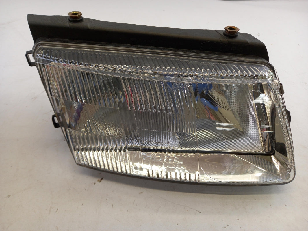 Original VW Passat B5 Halogen Hauptscheinwerfer rechts 3B0941018K