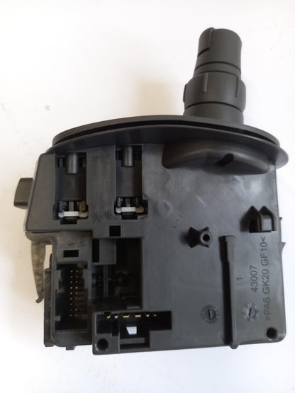 Original RENAULT Kangoo II 2008-2013 Wischerschalter 8201577528
