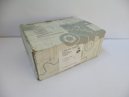 Original MERCEDES-BENZ C216 W221 Bremsbeläge Satz Vorne A004420752041
