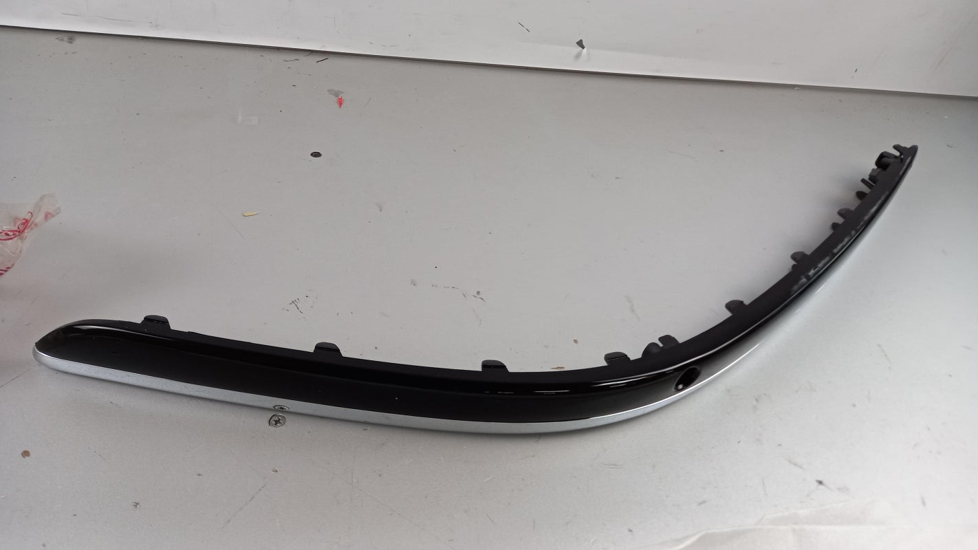 Original OE HYUNDAI/KIA bumper trim strip 865713F531EB 