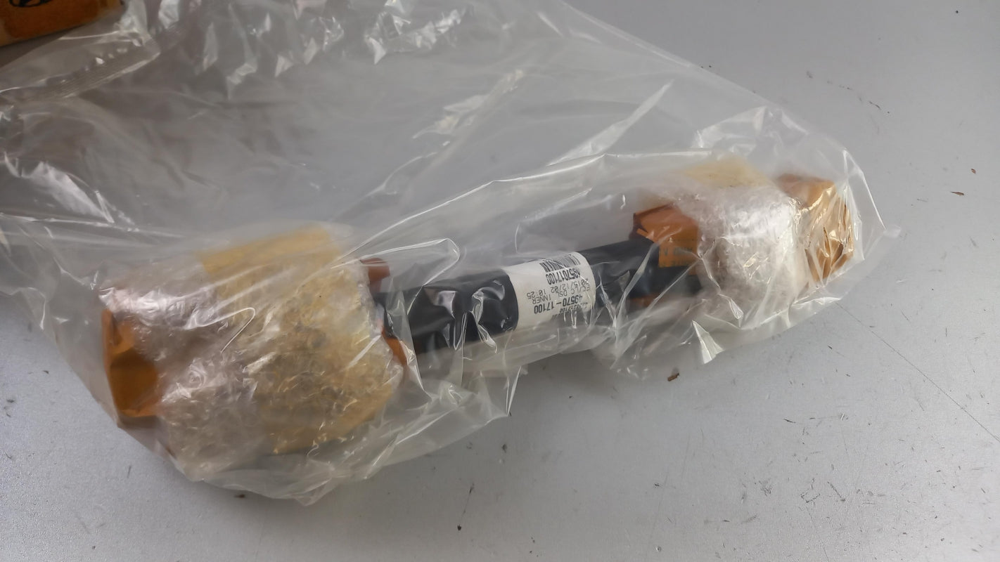 Original OE HYUNDAI/KIA drive shaft 4957017100 