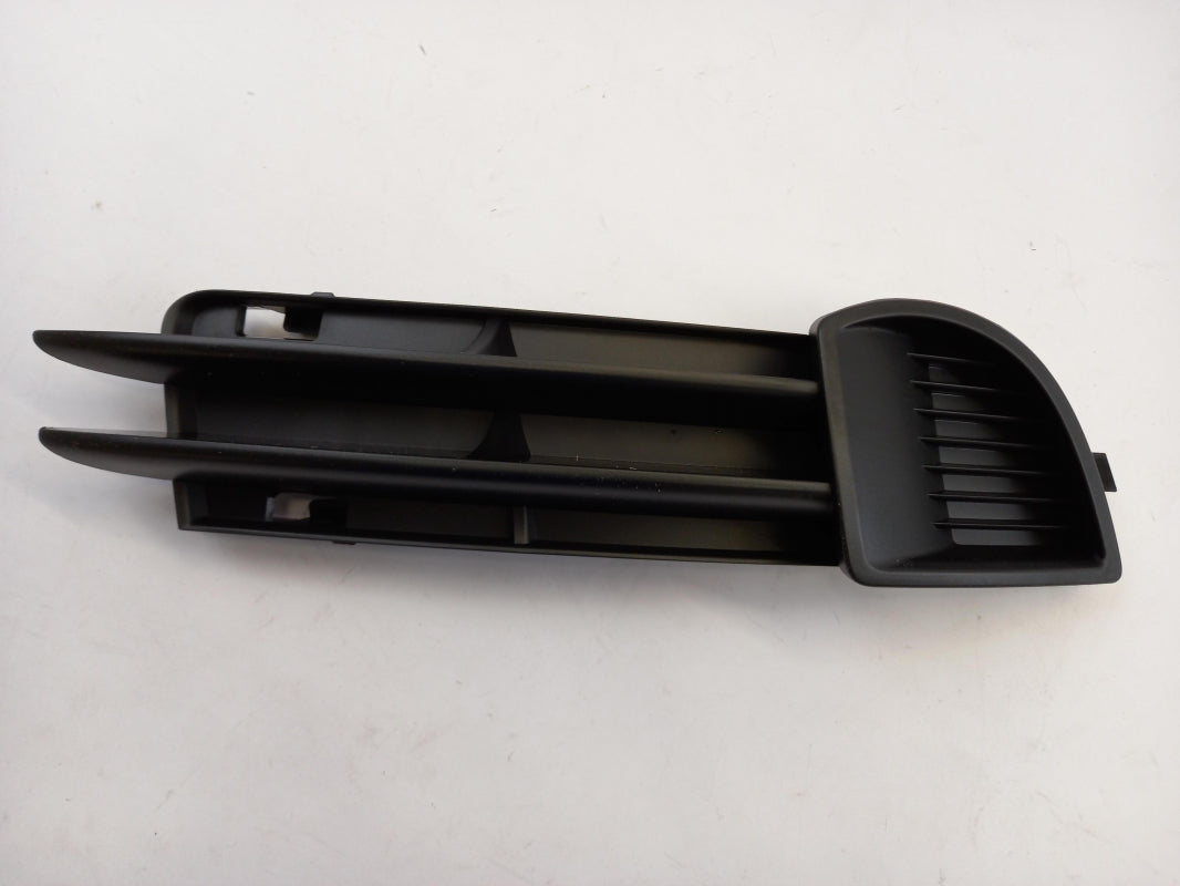 Original AUDI A3 Stoßfänger Lüftungsgitter rechts 8P4807682A