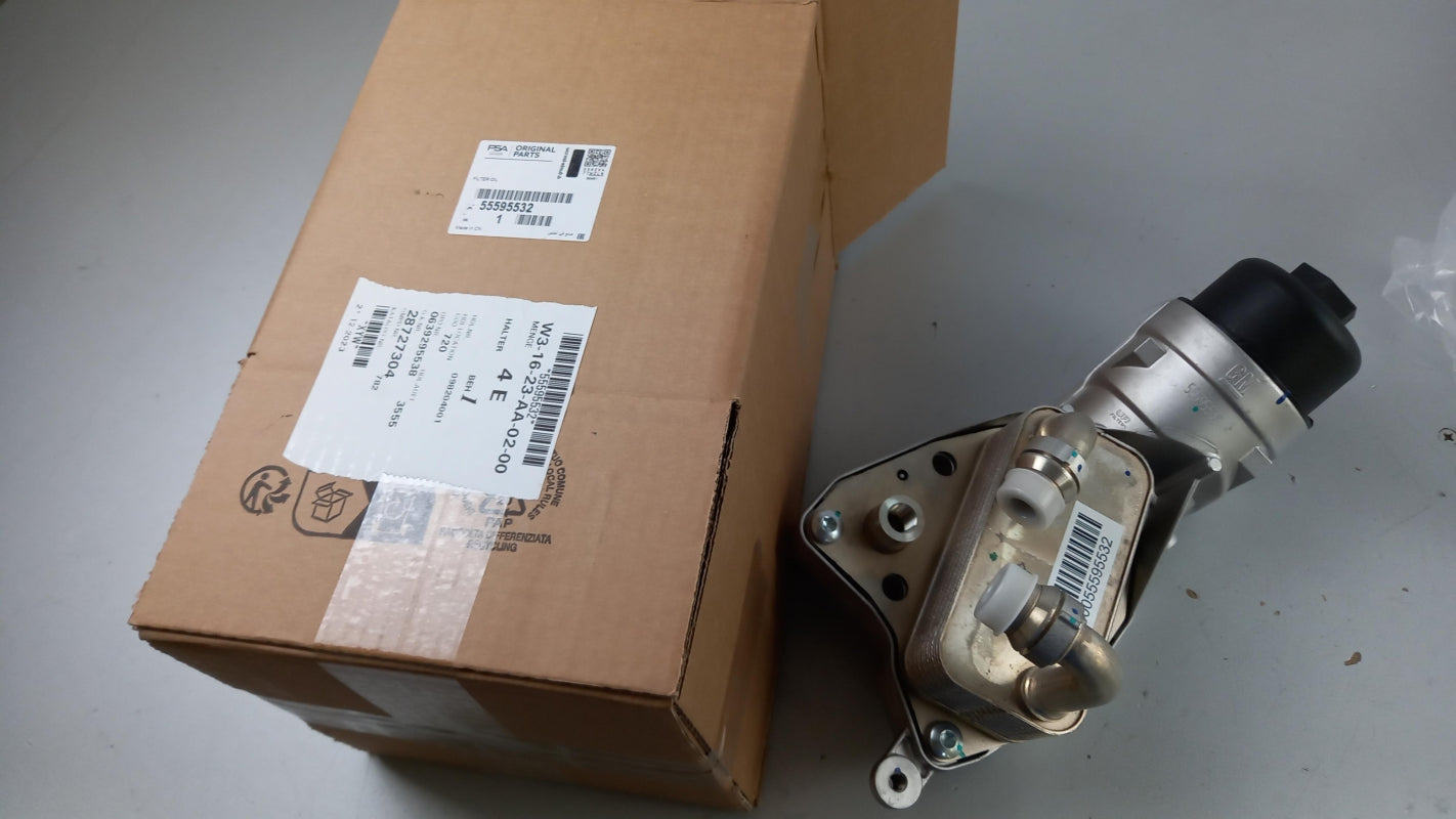 Original OPEL Cascada Insignia-A 2.0CDTi Motorölkühler mit Ölfilter 55595532