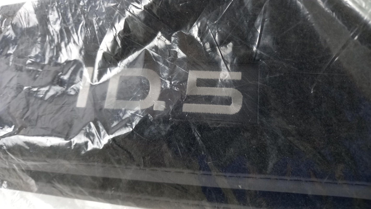Original OE Volkswagen Fußmattensatz 11E061270WGK