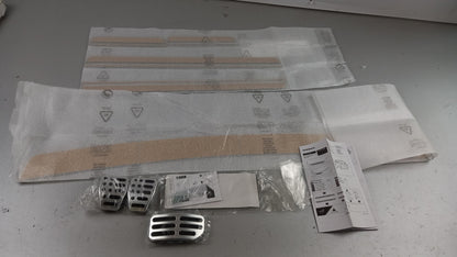 Original NISSAN Pulsar C13M 2014> Styling Kit KE4603Z010