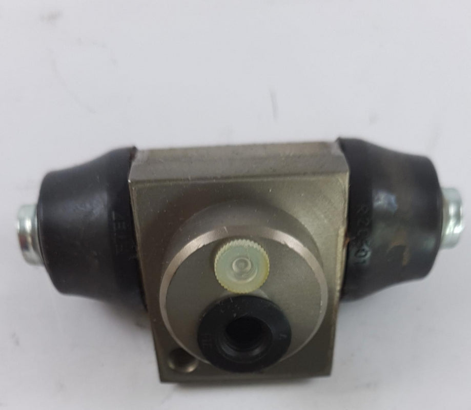 Original OE OPEL wheel brake cylinder 18044060 