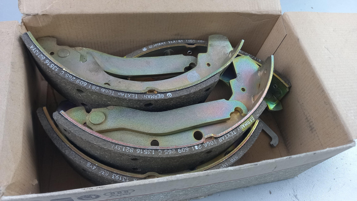 Original VW LT Bremsbackensatz 250X55X6mm hinten 281698527GX