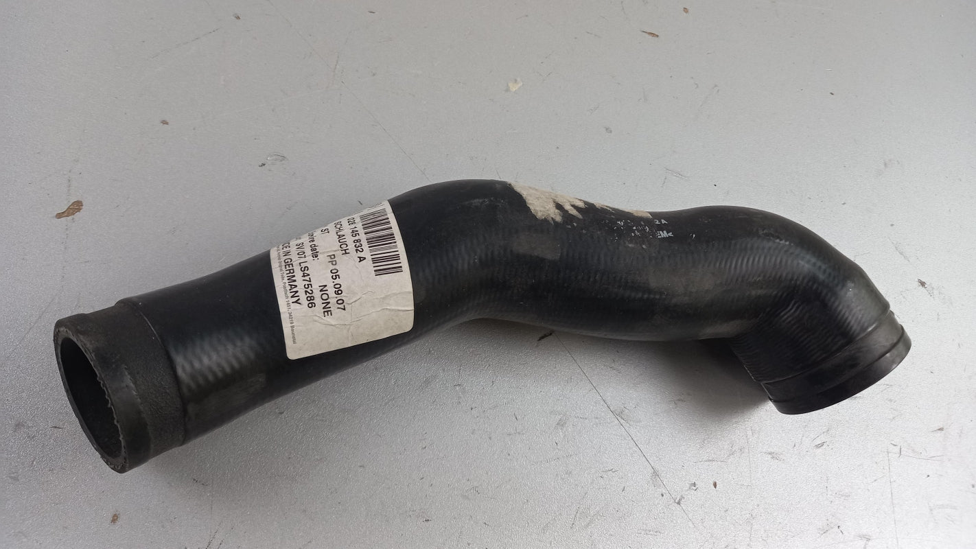 Original AUDI 80 Coupe Druckschlauch Ladeluftschlauch Turboschlauch 028145832A