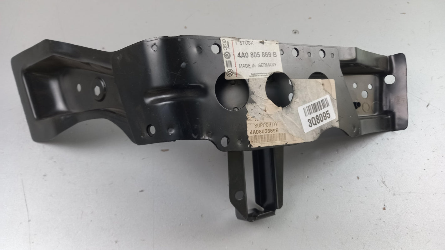 Original OE Volkswagen Kotflügel Halter 4A0805869B