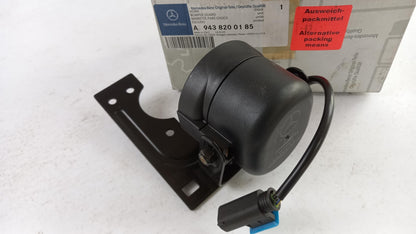 Original OE MERCEDES-BENZ Fanfare A9438200185