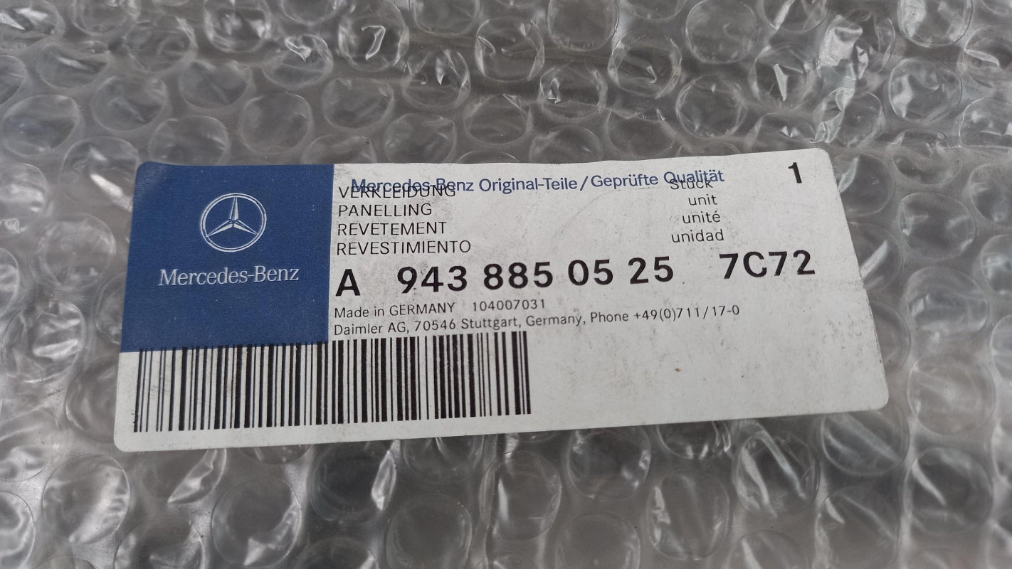 Original MERCEDES-BENZ Actros Stoßfängerabdeckung mitten unten A94388505257C72
