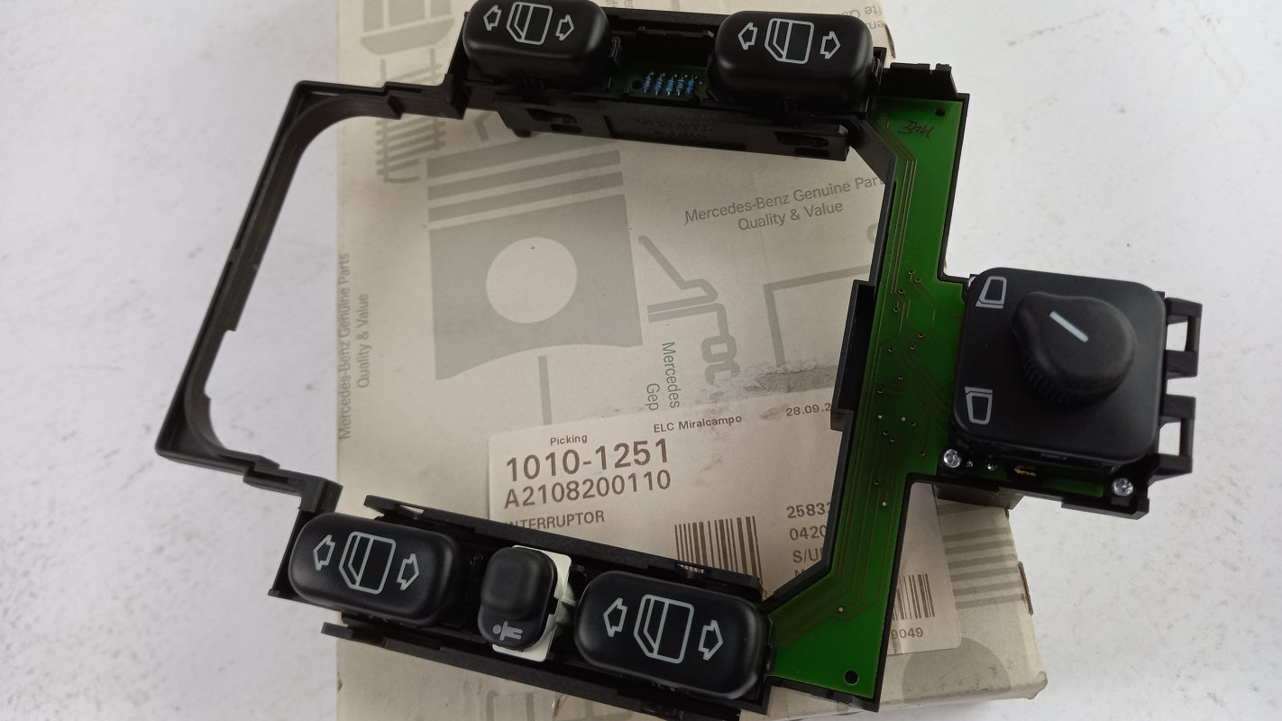 Original OE MERCEDES-BENZ Fensterheberschalter A2108200110