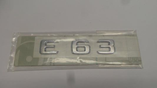Original MERCEDES-BENZ E-Klasse W211 W212 Emblem Plakette A2118170515