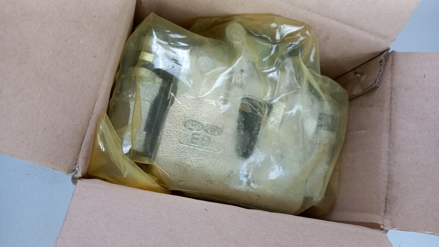 Original HYUNDAI I30 KIA Ceed Bremssattel vorne rechts 581301H000