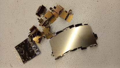 Original MAZDA 6 (GJ) Scheibenbremsbeläge Befestigungssatz vorne GHY13329Z