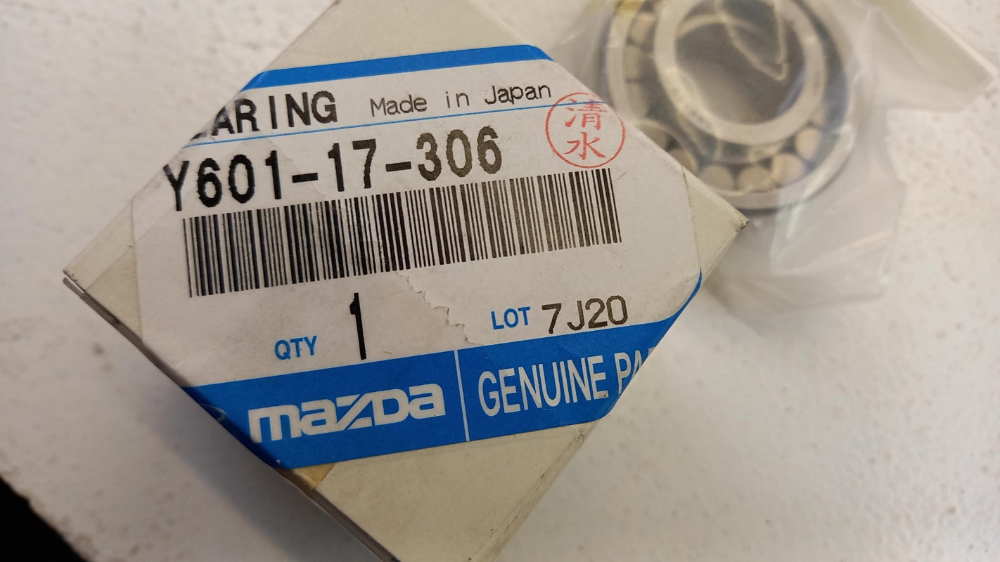 Original MAZDA MX-5 (NB)  Getriebe Lager Y60117306