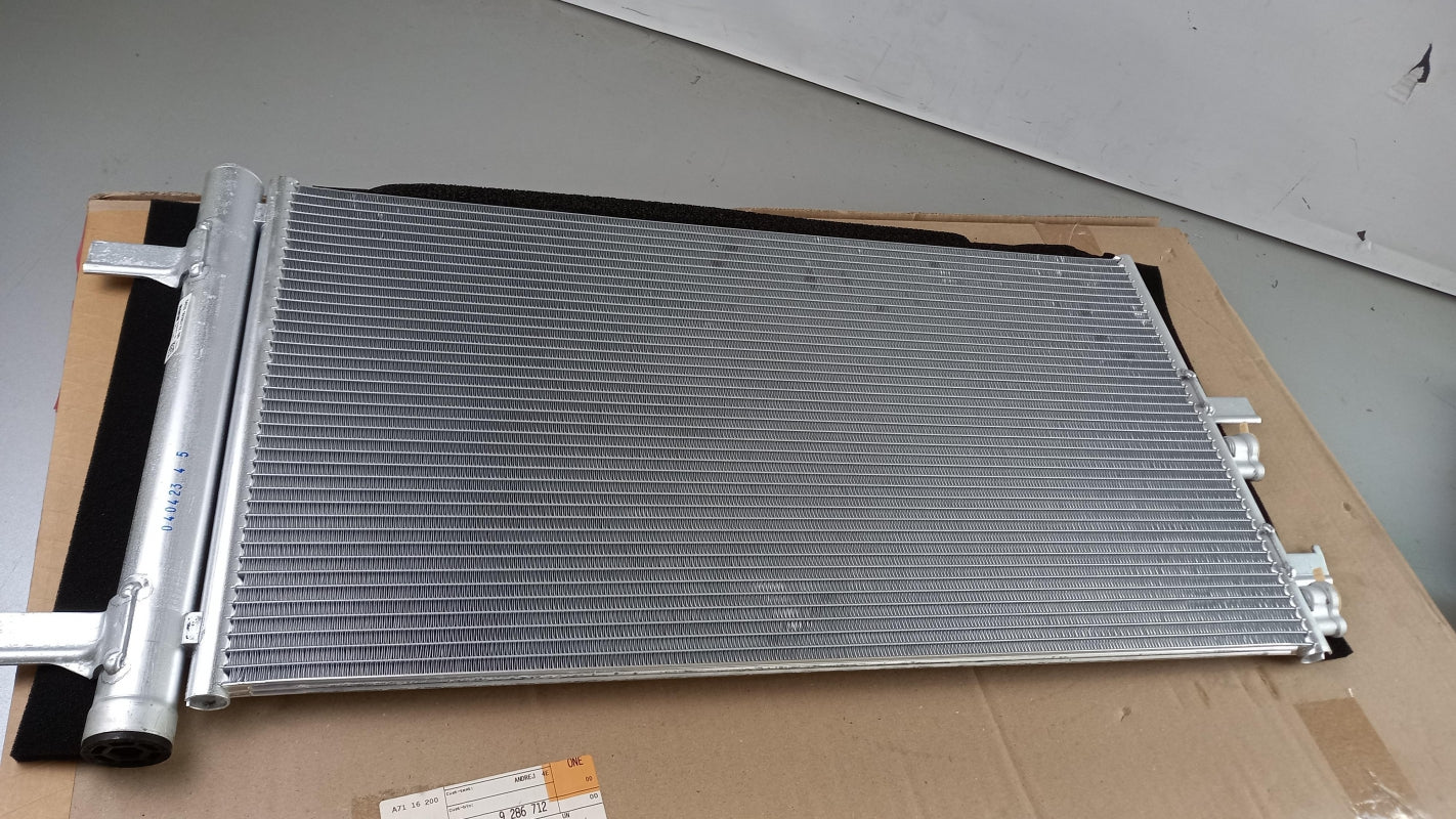 Original OE BMW X2 F39 X1 F48 Countryman F60 Klimakondensator 64539286712