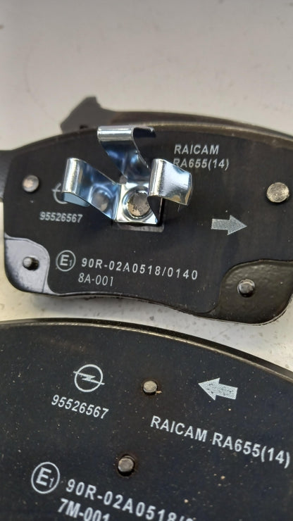 Original OPEL Astra-K Bremsbeläge Satz Vorne 95526567