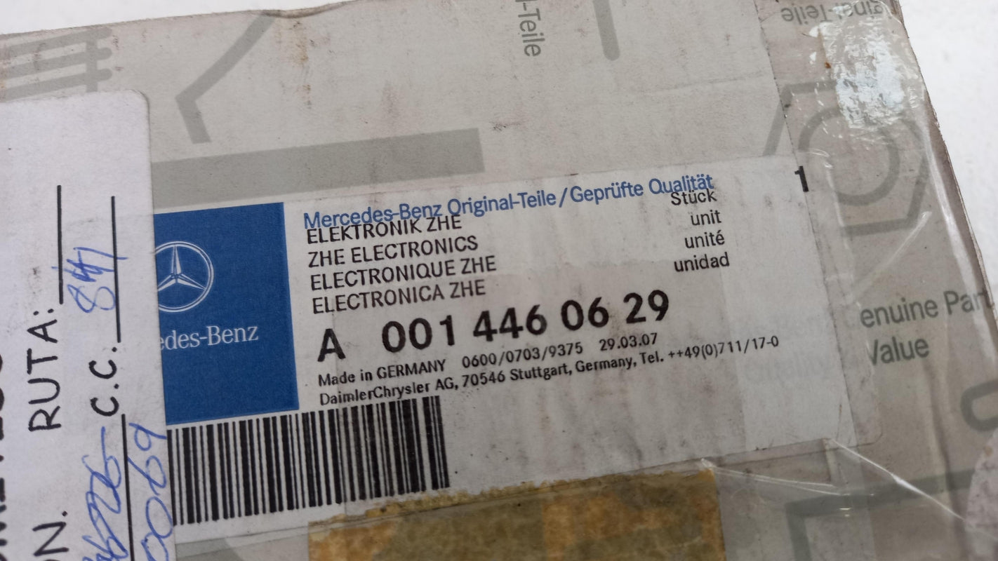 Original MERCEDES-BENZ Actros Atego Axor Motorvorwärmung Heizelement A0014460629