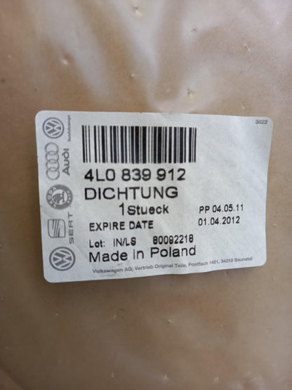 Original OE Volkswagen Türdichtung 4L0839912