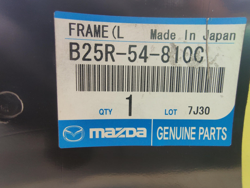 Original MAZDA 323 BJ Seitenverstärkung Rahmen hinten links B25R54810C