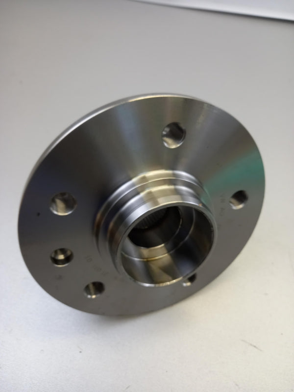 Original OE Volkswagen Radnabe 2N0407621C