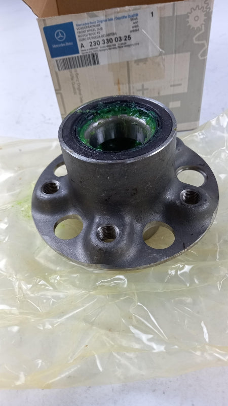Original OE MERCEDES-BENZ Radnabe A2303300325