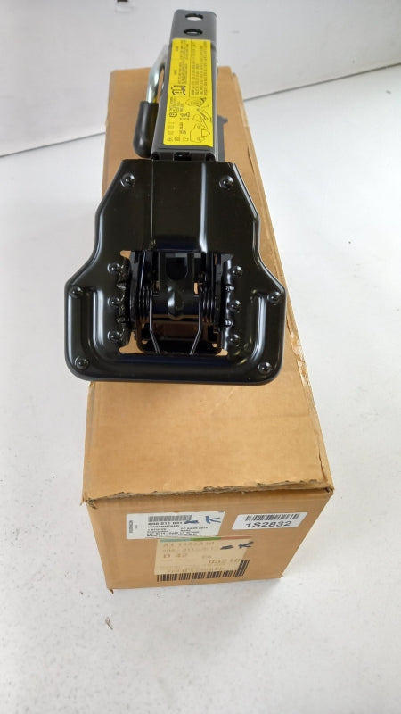 Original OE Volkswagen Wagenheber 8R0011031E