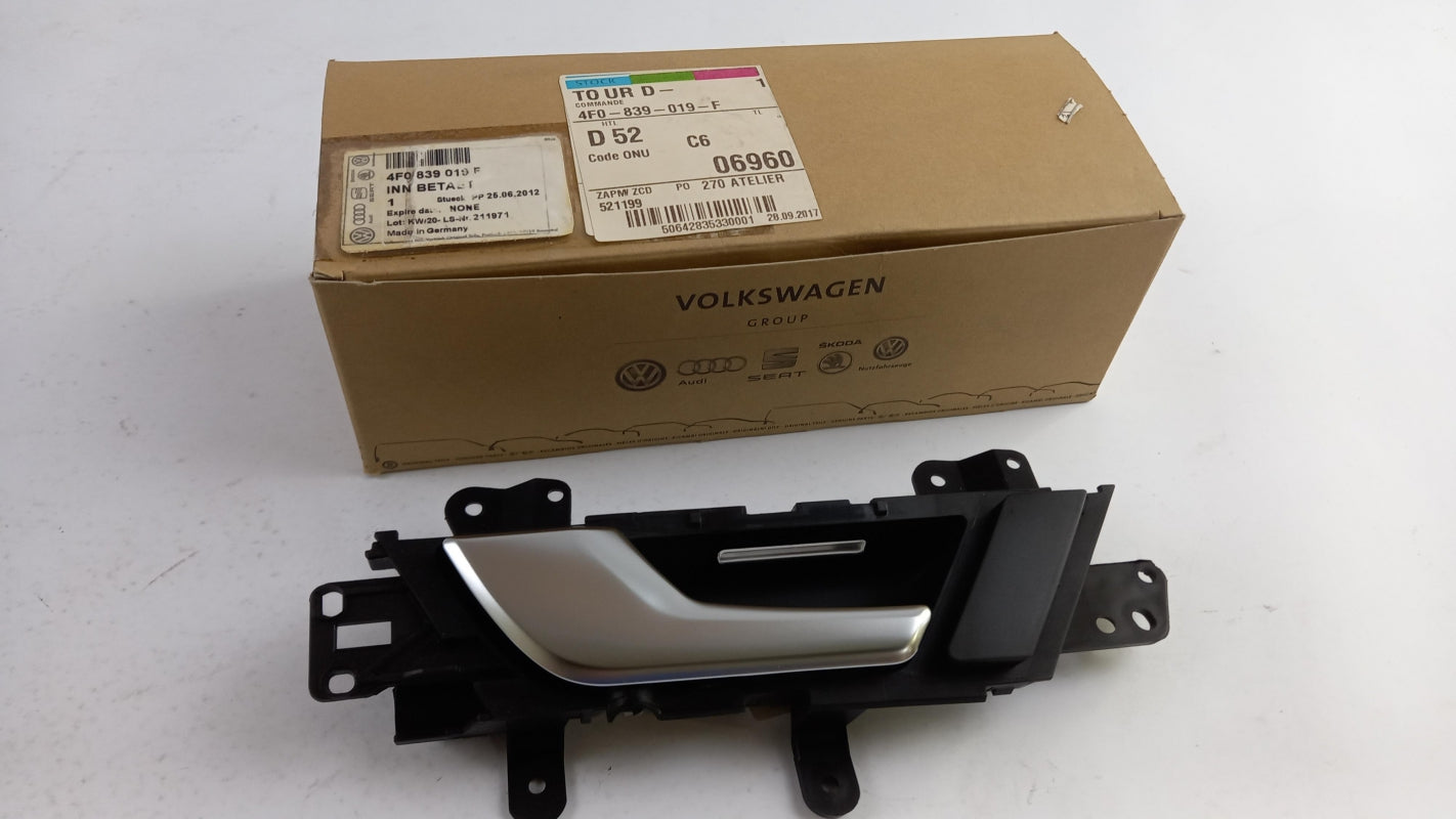 Original AUDI A6 4F Innen Türgriff hinten links 4F0839019F
