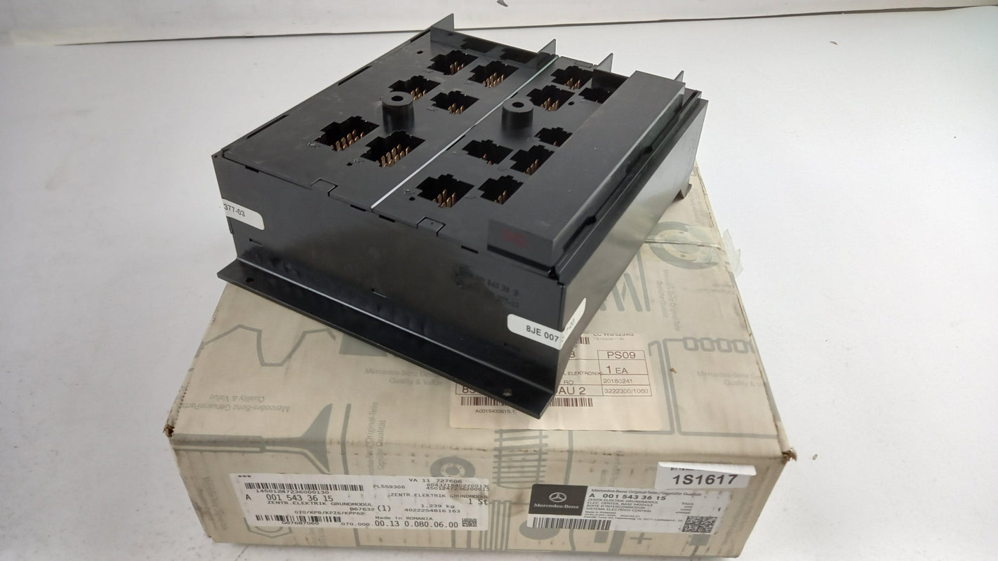 Original MERCEDES-BENZ Atego Axor Actros Econic Sicherungskasten A0015433615