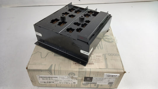 Original MERCEDES-BENZ Atego Axor Actros Econic Sicherungskasten A0015433615