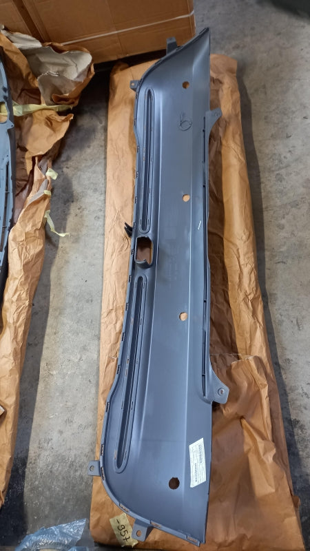 Original OE BMW Stoßstange 51127127957